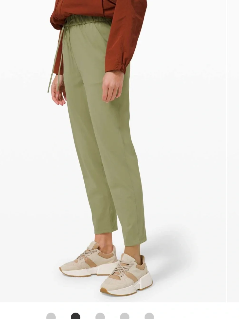Lululemon keep moving 7/8 pant, size 8